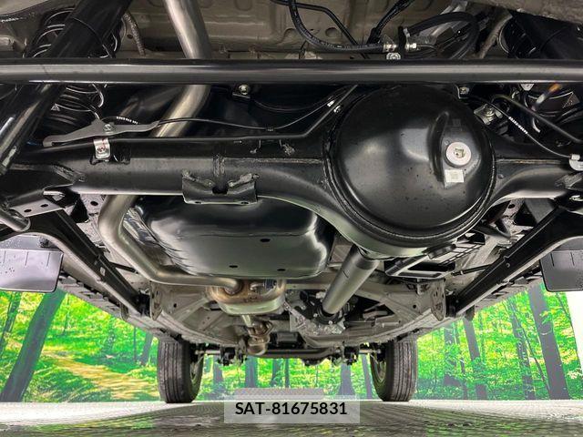 Suzuki JIMNY 2026-03 6815477-18