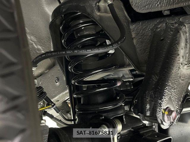 Suzuki JIMNY 2026-03 6815477-19