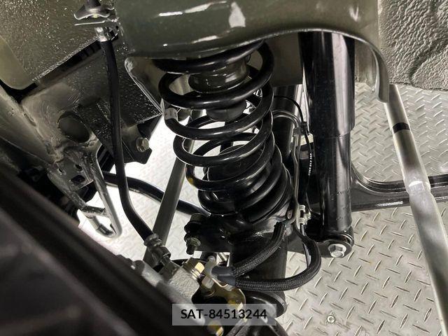 Suzuki JIMNY 2026-04 6815476-19