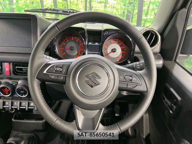 Suzuki JIMNY 2026-04 7220340-12