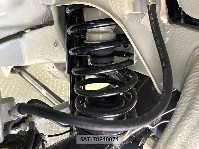 Suzuki JIMNY 2026-04 7220338-19