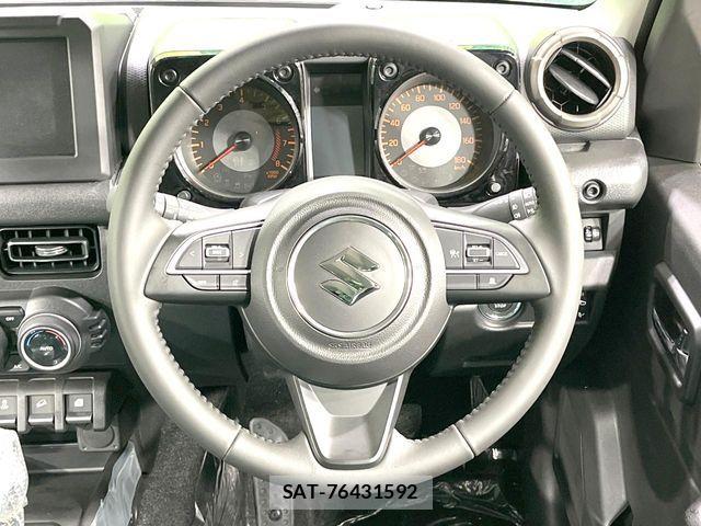 Suzuki JIMNY 2026-04 7220331-11