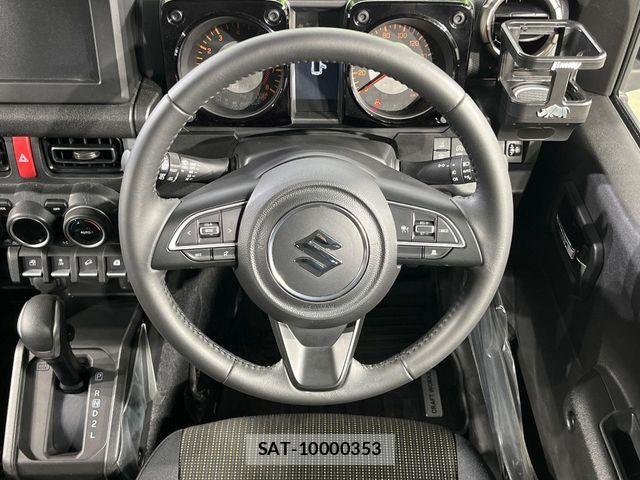 Suzuki JIMNY 2025-07 8230483-10