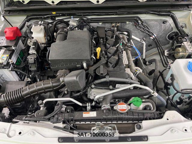 Suzuki JIMNY 2025-07 8230483-17