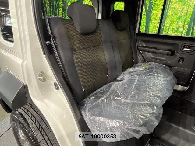 Suzuki JIMNY 2025-07 8230483-8