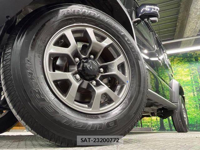 Suzuki JIMNY 2025-12 8230482-12