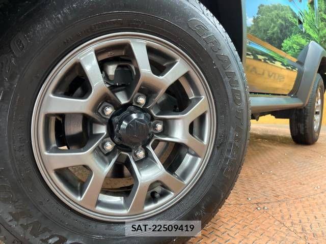 Suzuki JIMNY SIERRA 2023-10 895047-11