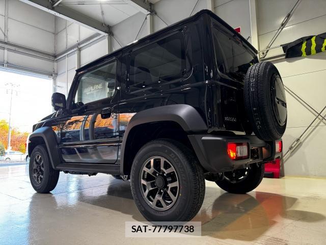 Suzuki JIMNY SIERRA 2024 696977-3