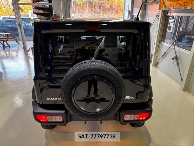 Suzuki JIMNY SIERRA 2024 696977-4