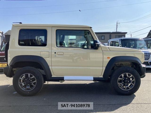 Suzuki JIMNY SIERRA 2025-01 1207009-4