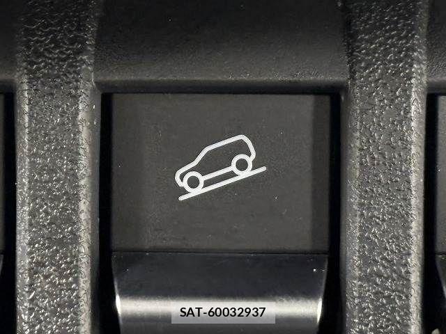 Suzuki JIMNY SIERRA 2020-05 5870159-9