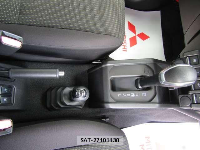 Suzuki JIMNY SIERRA 2018-07 6612568-3