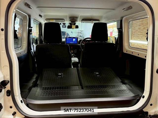 Suzuki JIMNY SIERRA 2024-12 6815489-12
