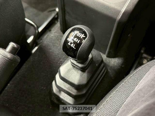 Suzuki JIMNY SIERRA 2024-12 6815489-8