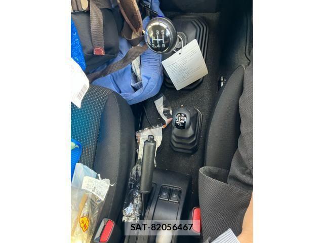Suzuki JIMNY SIERRA 2025-01 6907116-21