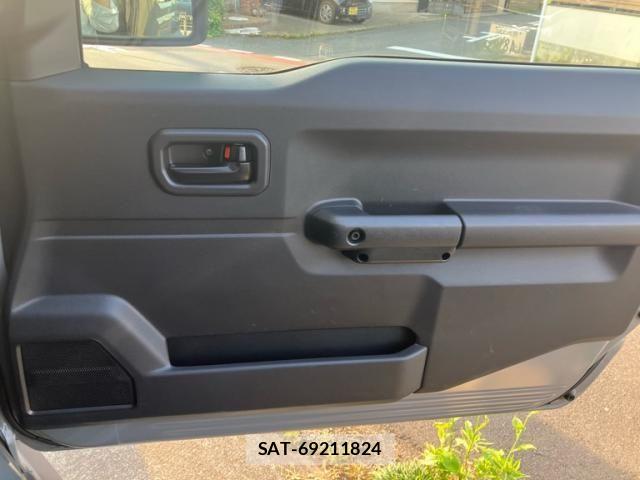 Suzuki JIMNY SIERRA 2019-03 6907132-16