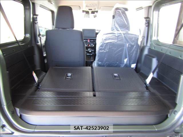 Suzuki JIMNY SIERRA 2026-05 7220377-15