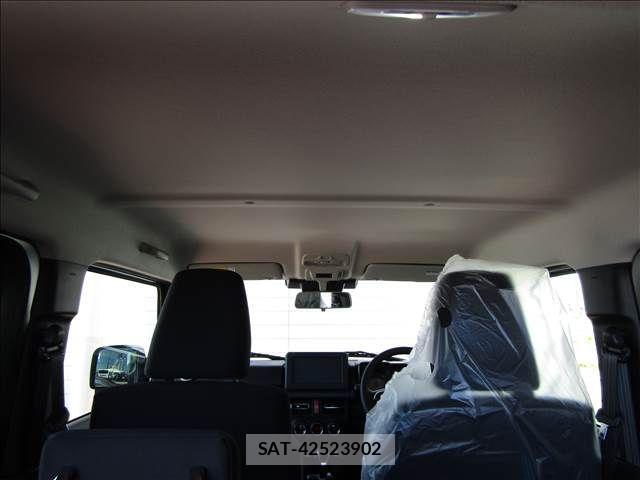 Suzuki JIMNY SIERRA 2026-05 7220377-18
