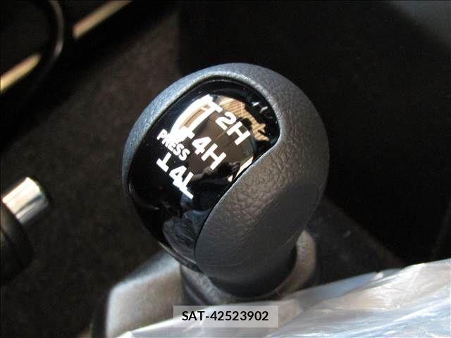 Suzuki JIMNY SIERRA 2026-05 7220377-7