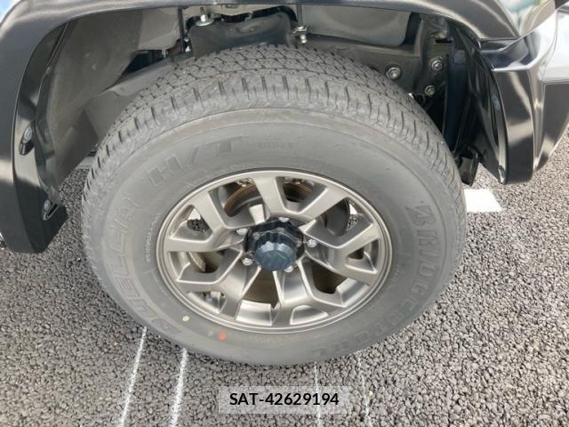Suzuki JIMNY SIERRA 2022-01 7220354-6