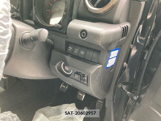 Suzuki JIMNY SIERRA 2022-03 7358303-12