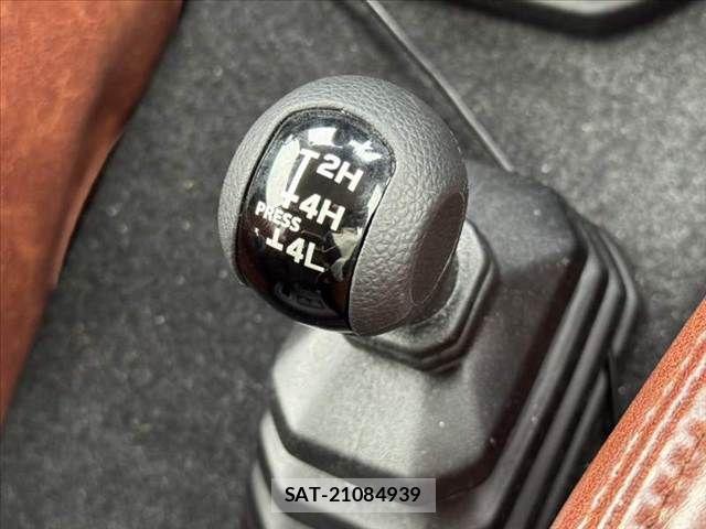 Suzuki JIMNY SIERRA 2024-08 7358300-23
