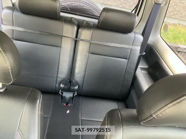 Suzuki JIMNY SIERRA 2012-02 7501094-24