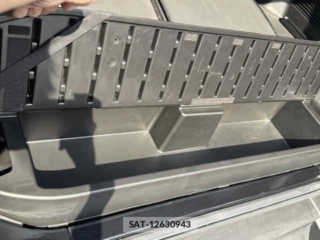 Suzuki JIMNY SIERRA 2023-04 7508919-14