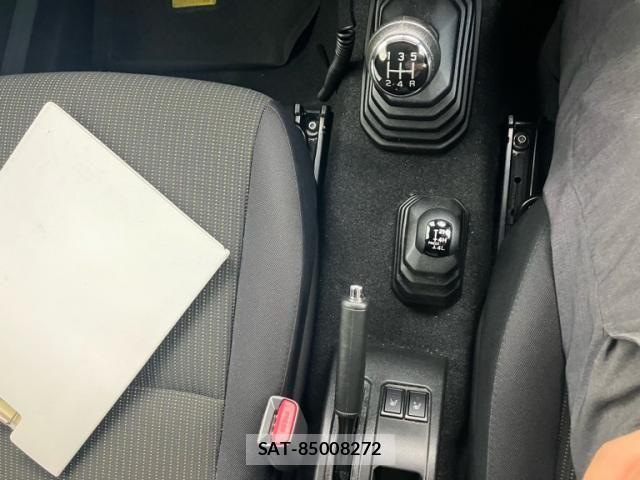 Suzuki JIMNY SIERRA 2022-02 7617385-23