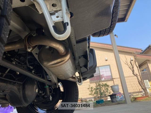 Suzuki JIMNY SIERRA 2025-02 7617375-19