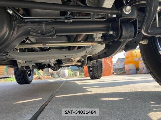 Suzuki JIMNY SIERRA 2025-02 7617375-4