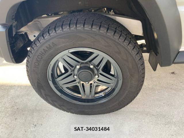 Suzuki JIMNY SIERRA 2025-02 7617375-6