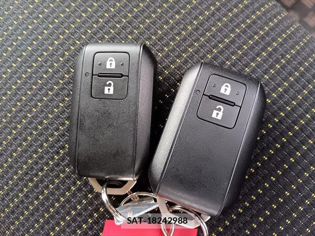 Suzuki JIMNY SIERRA 2018-09 7617388-29