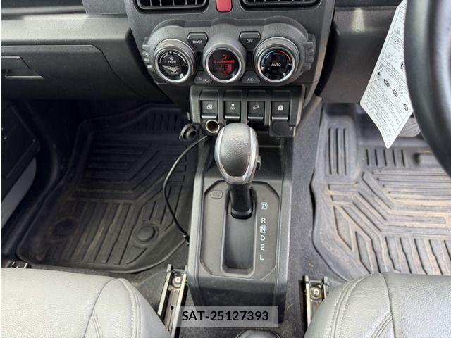 Suzuki JIMNY SIERRA 2022-03 7724623-13
