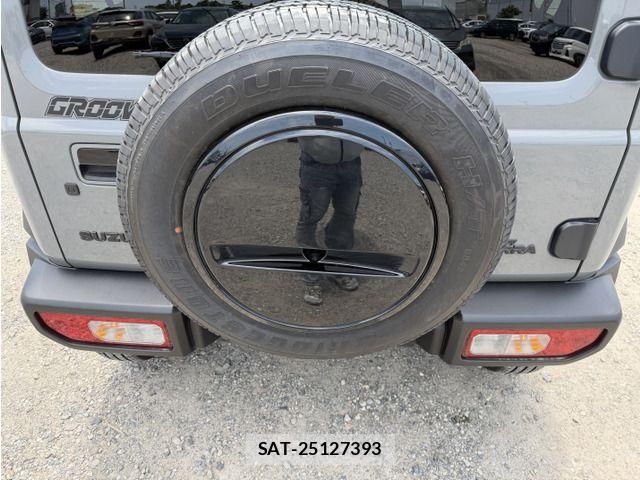 Suzuki JIMNY SIERRA 2022-03 7724623-17