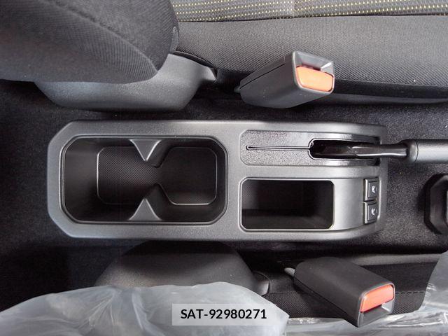 Suzuki JIMNY SIERRA 2026-06 7786064-14