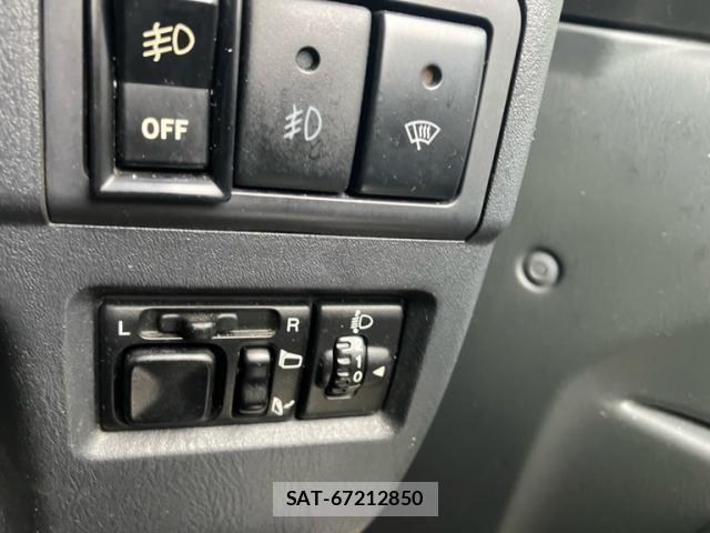 Suzuki JIMNY SIERRA 2007-06 7979630-18