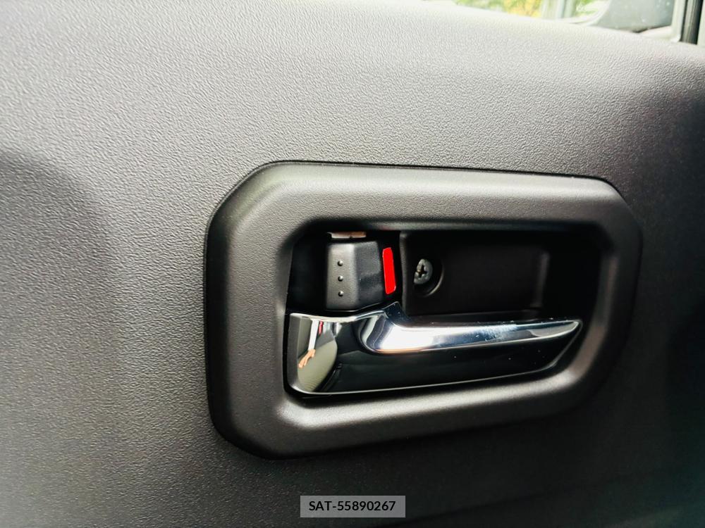 Suzuki JIMNY SIERRA 2026-04 7918225-19