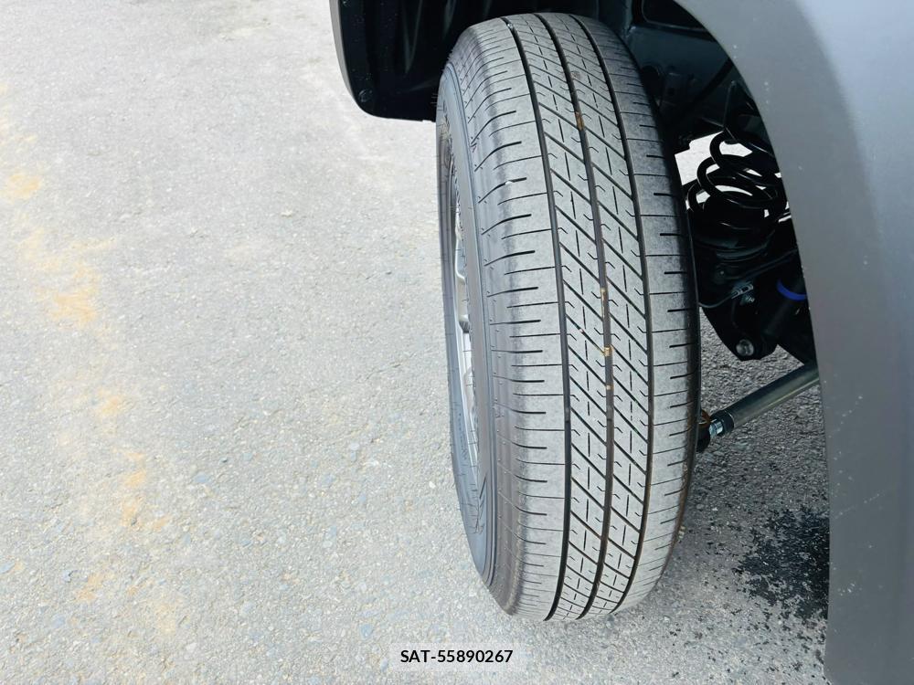 Suzuki JIMNY SIERRA 2026-04 7918225-28