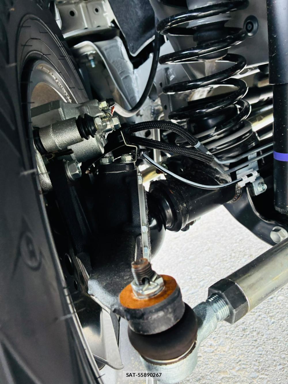 Suzuki JIMNY SIERRA 2026-04 7918225-30