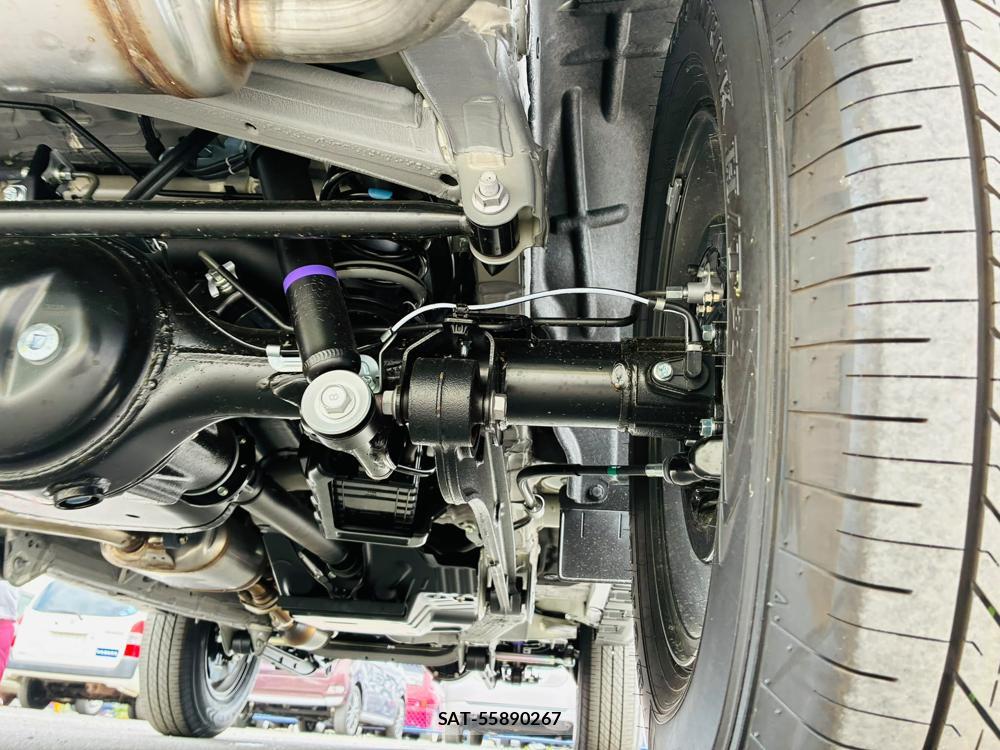 Suzuki JIMNY SIERRA 2026-04 7918225-32
