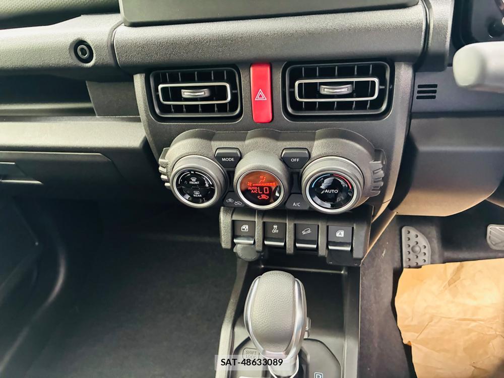 Suzuki JIMNY SIERRA 2026-06 7894615-16