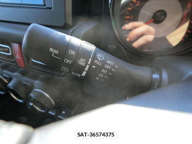 Suzuki JIMNY SIERRA 2021-02 8036198-19