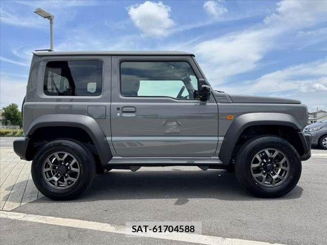 Suzuki JIMNY SIERRA 2026-06 8036199-11