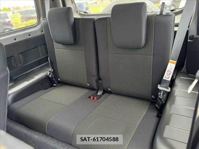 Suzuki JIMNY SIERRA 2026-06 8036199-17