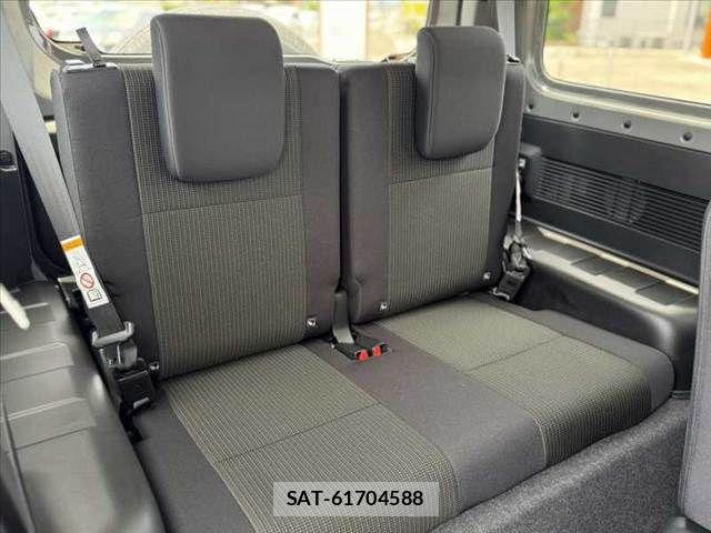 Suzuki JIMNY SIERRA 2026-06 8036199-18