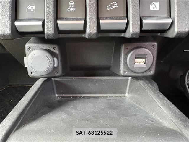 Suzuki JIMNY SIERRA 2024-08 8036213-26