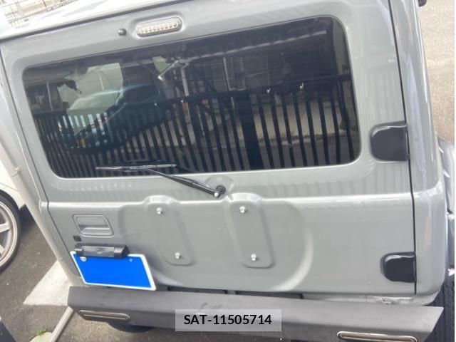 Suzuki JIMNY SIERRA 2023-12 8036204-1