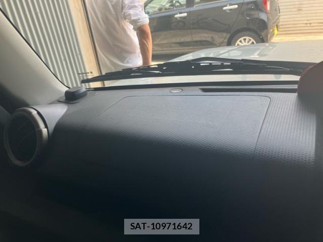Suzuki JIMNY SIERRA 2021-02 8074190-24
