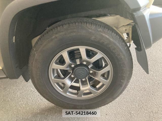 Suzuki JIMNY SIERRA 2023-12 8130834-6
